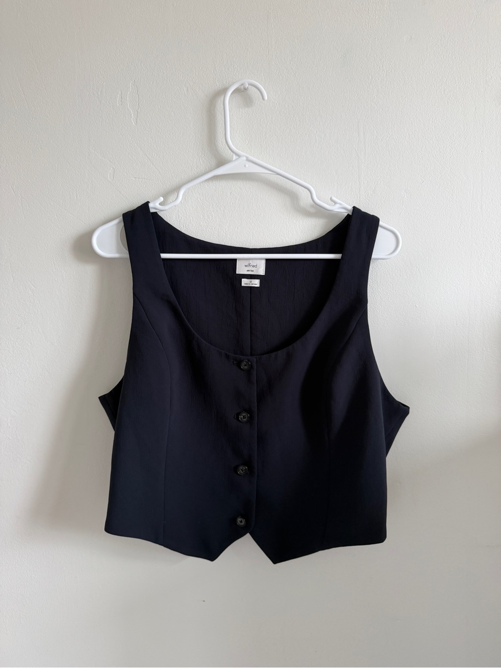 Wilfred Black Cropped Button Front Vest